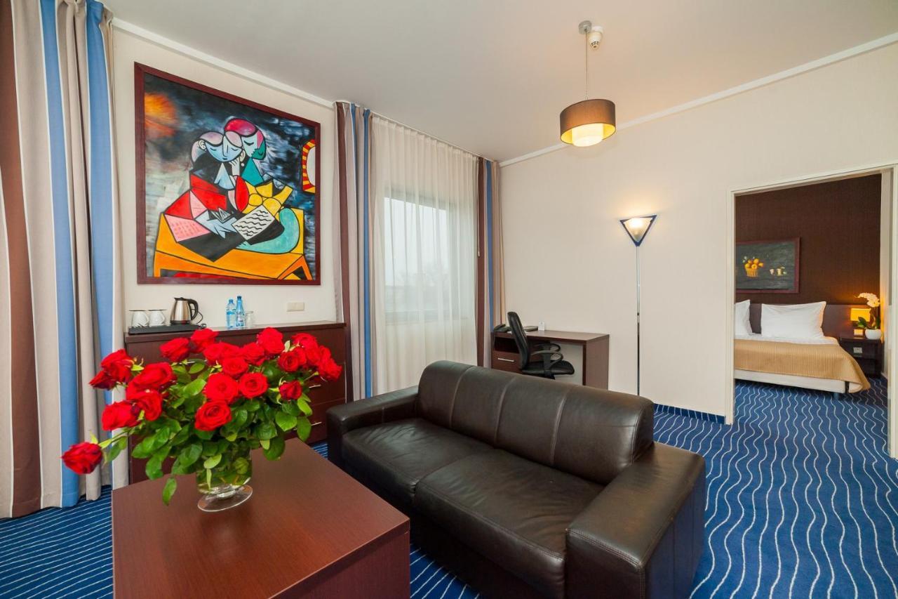 Express Krakow Hotel Luaran gambar