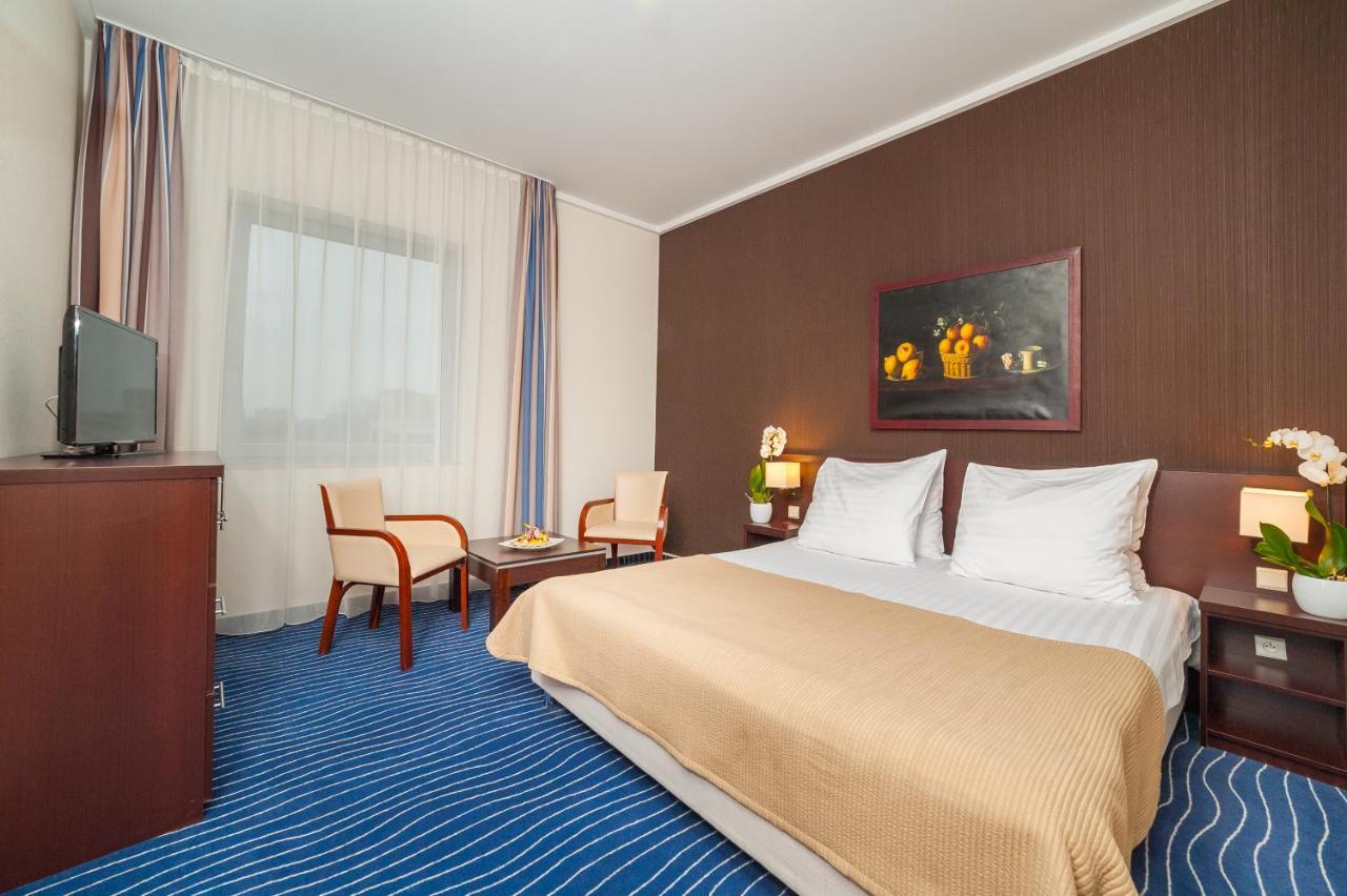 Express Krakow Hotel Luaran gambar